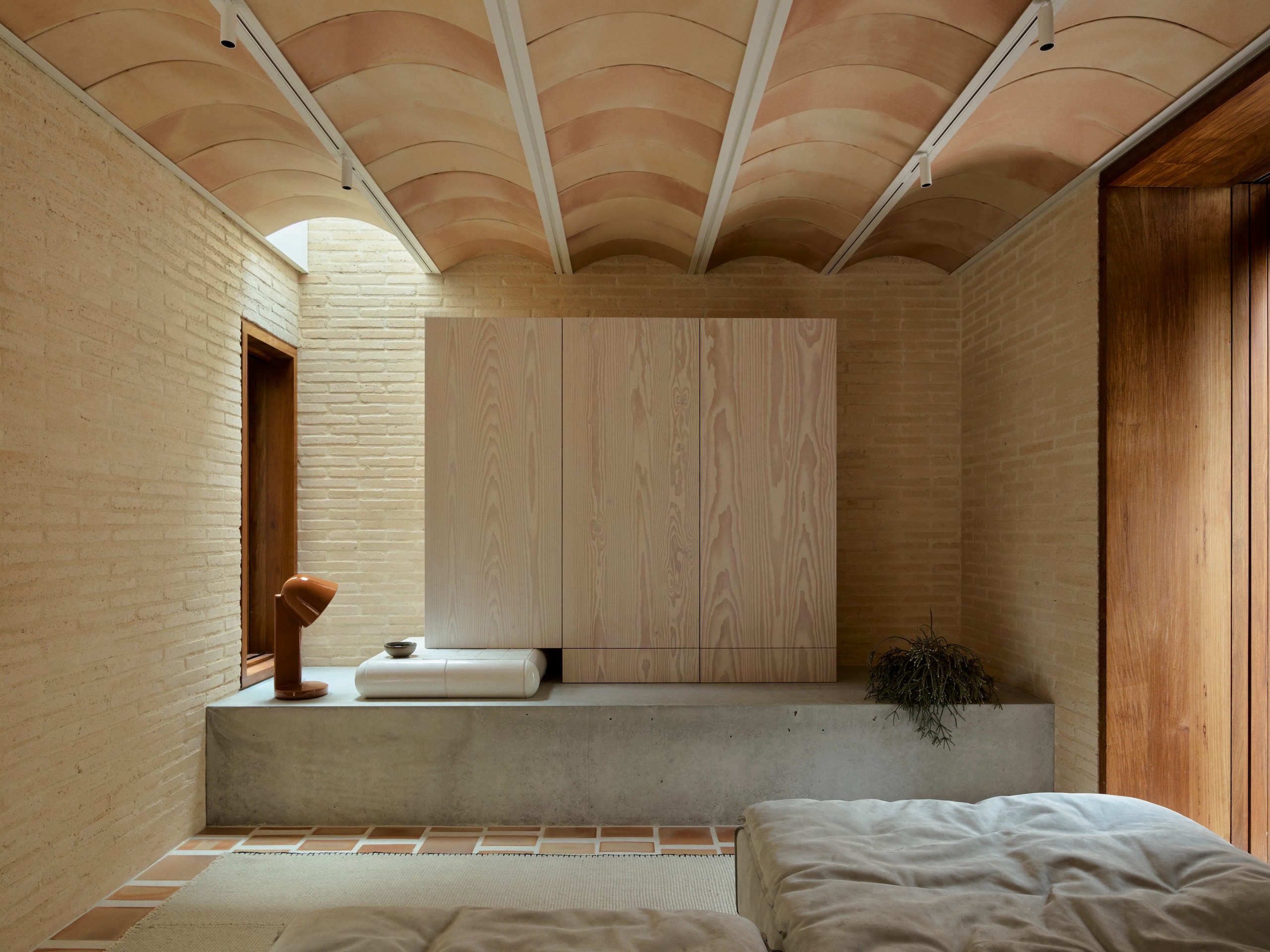 Clay House by Muci