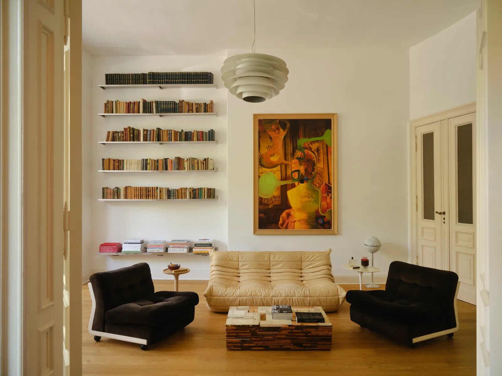 Berlin Apartment by Julian Aisslinger